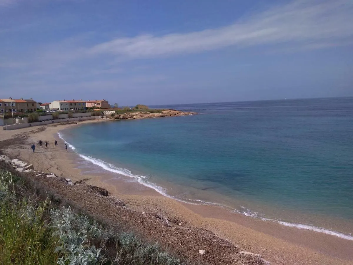 Appartement Studio la Coudoulière bord de mer à Six-Fours-les-Plages 0*,  France